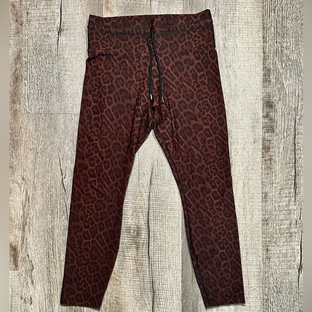Lorna Jane “Cheetah Ankle Biter Legging”